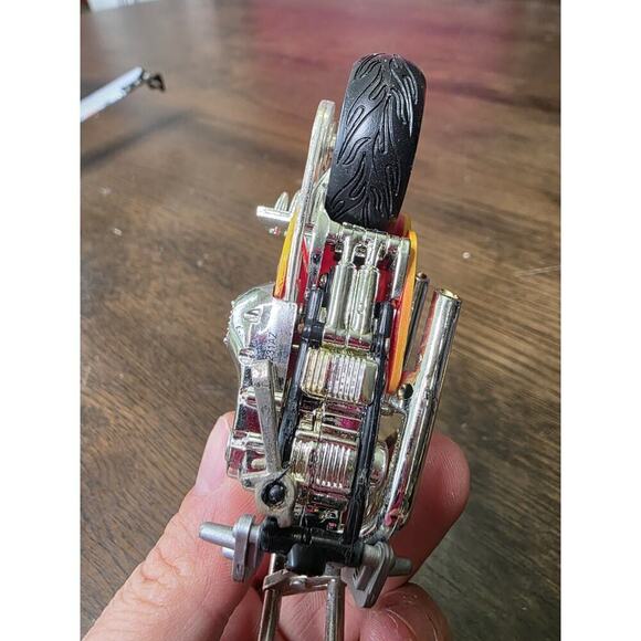 Matchbox - Harley Davidson - 1:64 Diecast Motorcycle Marines 25 Chopper - Picture 15 of 16